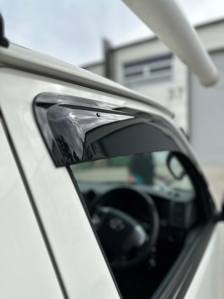 TOYOTA HIACE 2004 - 2018 Window Visors | Weather Shields