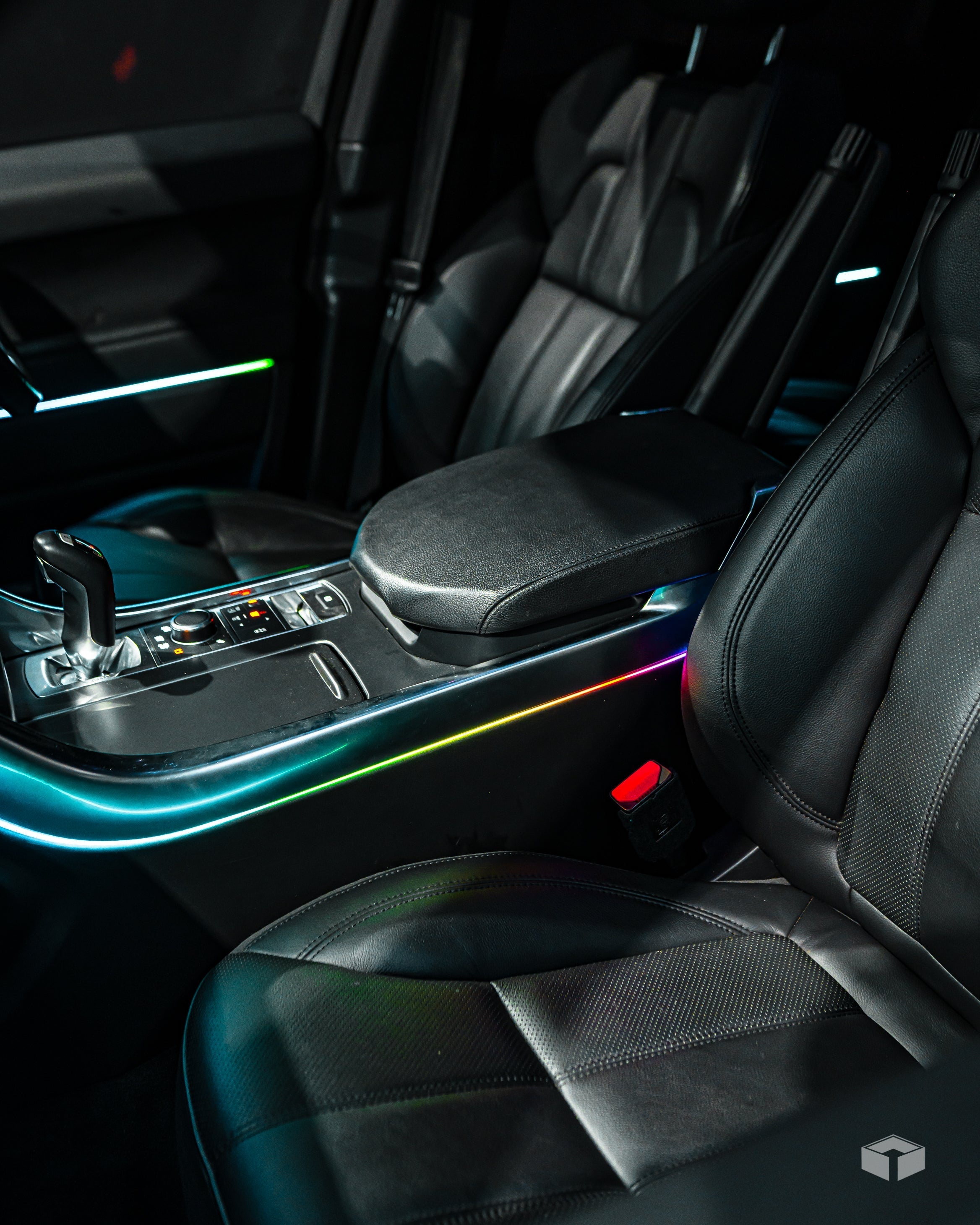 CAR INTERIOR AMBIENCE+ : RGB FLOW AMBIENT LIGHTING KIT