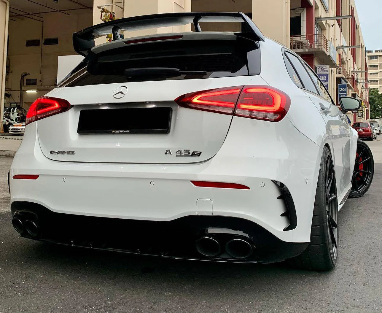 A45 AMG STYLE REAR DIFFUSER TO SUIT MERCEDES BENZ W177 (WITH EXHAUST TIPS)