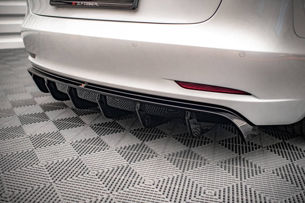 Maxton Design Rear Valance Diffuser V.2 Tesla Model 3